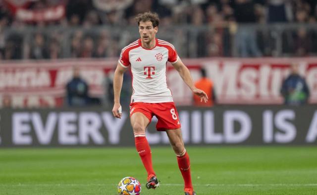 1710470200192032552.jpg 【夜读】曼联的饭堂已经对桑乔say no